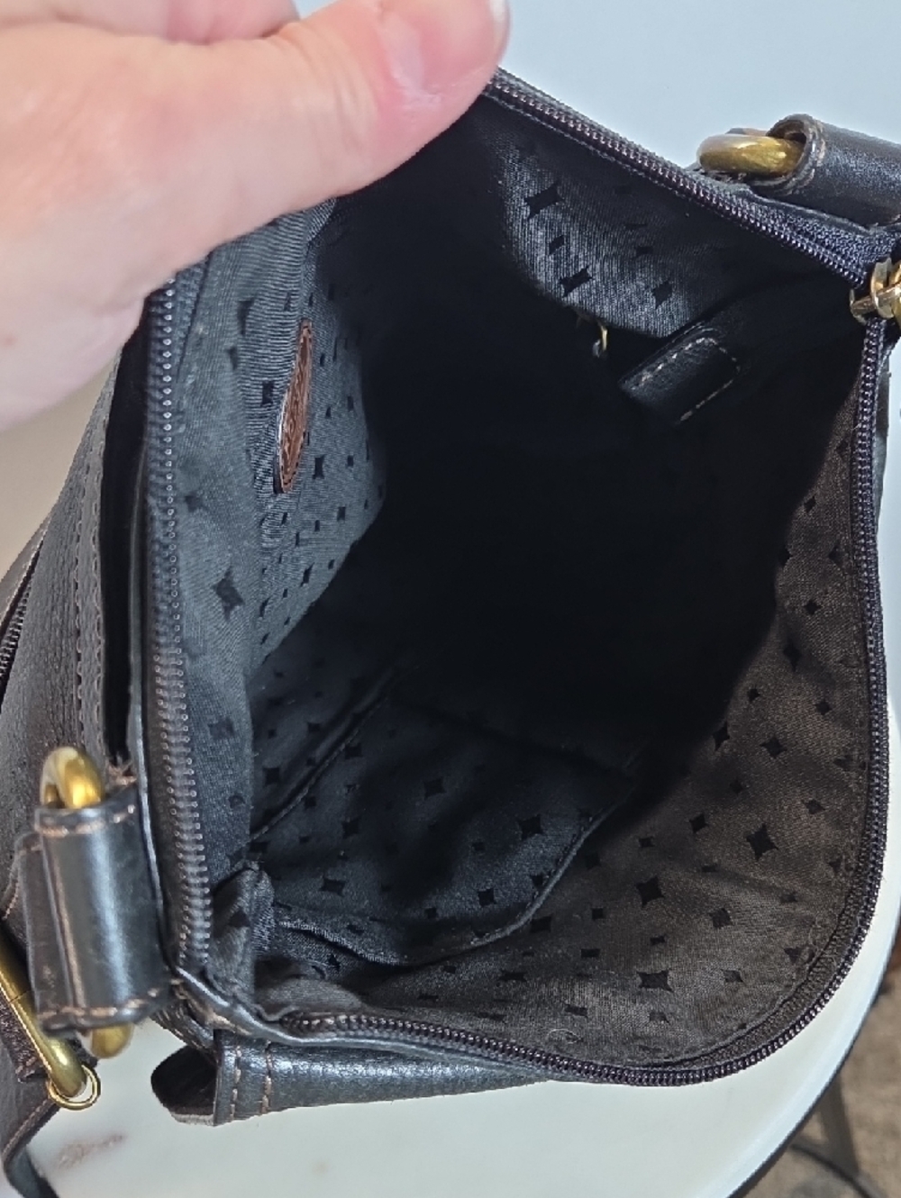 Fossil Black and Brown Leather Crossbody Bag - Picture 9 of 11